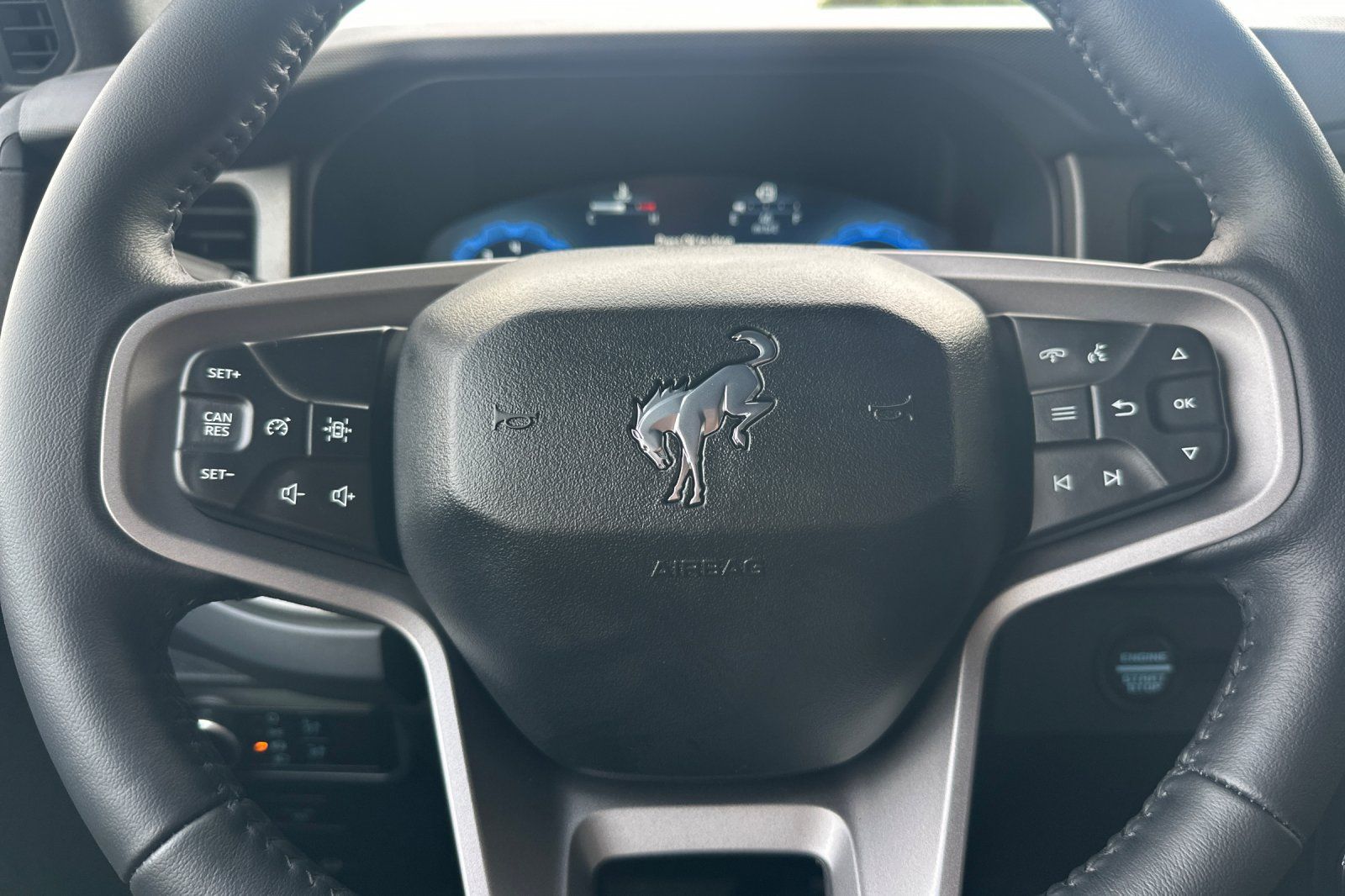 2025 Ford Bronco Badlands Image 15 of 29