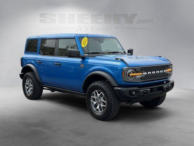 2025 Ford Bronco Badlands Image 3 of 43