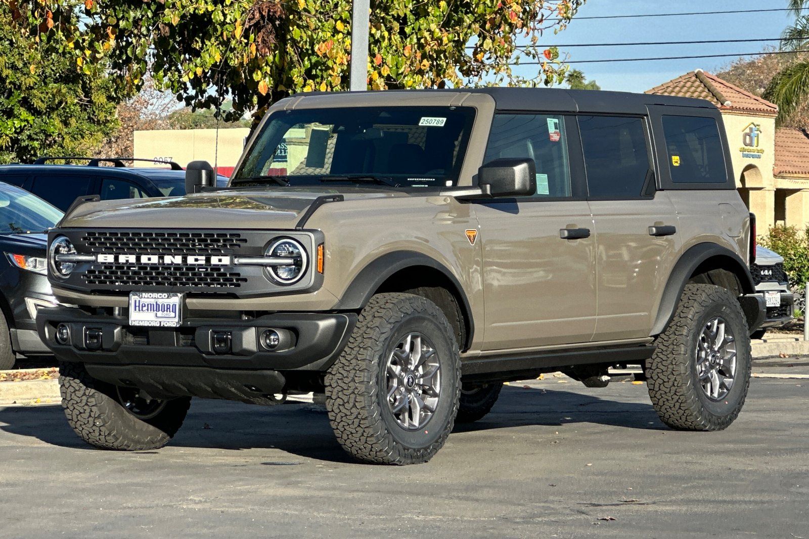 2025 Ford Bronco Badlands Image 1 of 29
