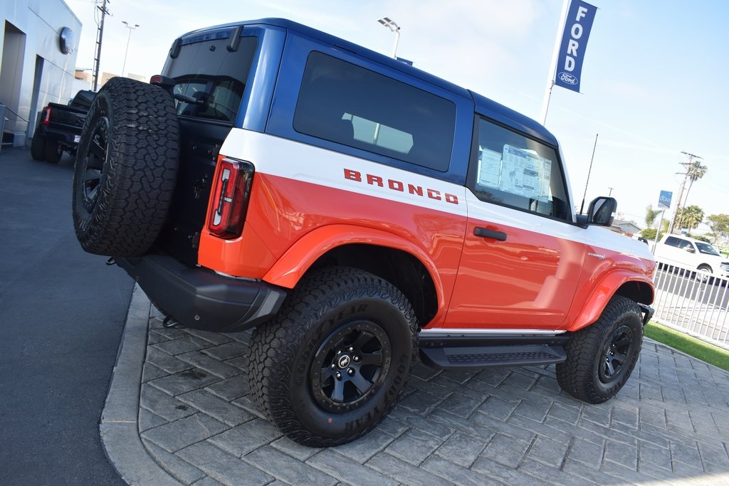 Vehicle image 9 of 35