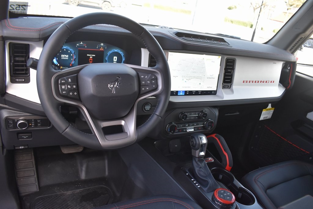 Vehicle image 22 of 35