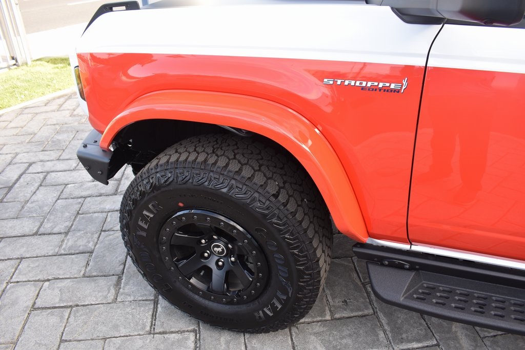 Vehicle image 12 of 35