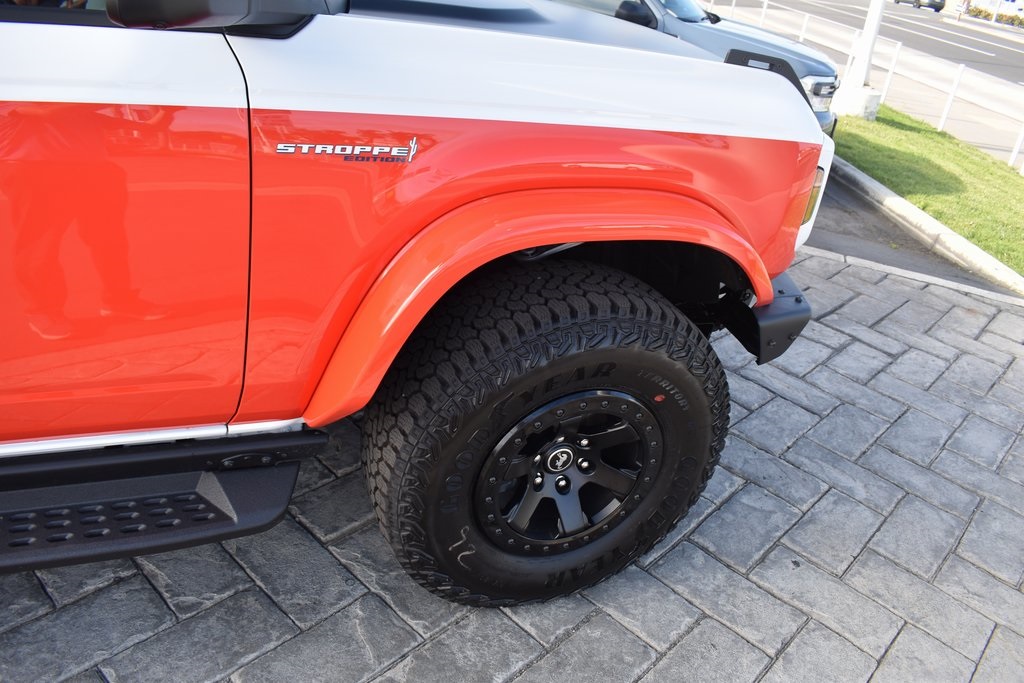 Vehicle image 11 of 35