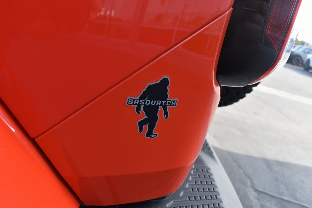 Vehicle image 15 of 35