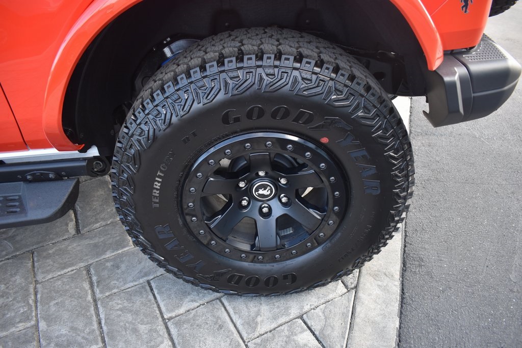 Vehicle image 18 of 35