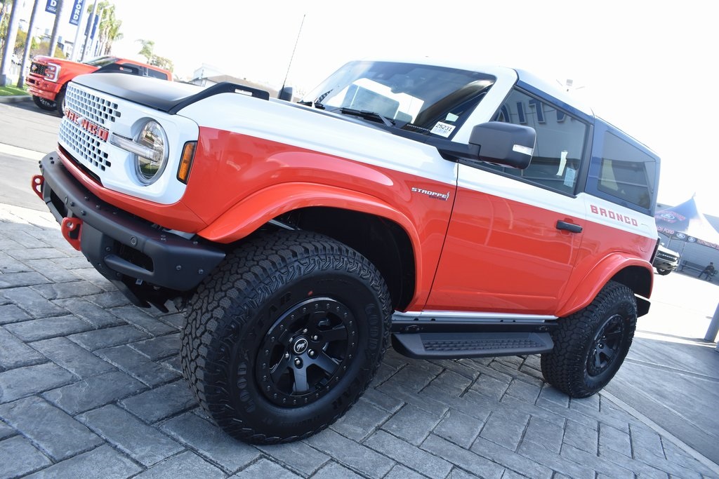 Vehicle image 8 of 35