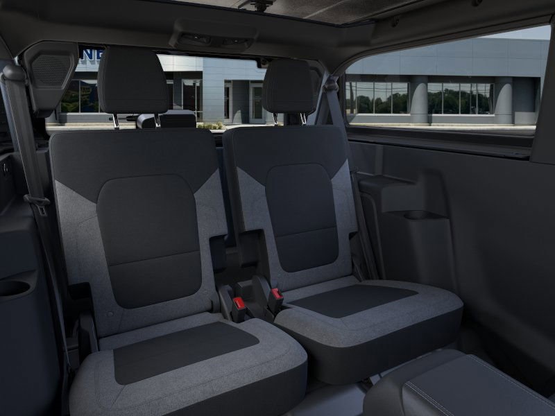 2025 Ford Bronco Base Image 15 of 25