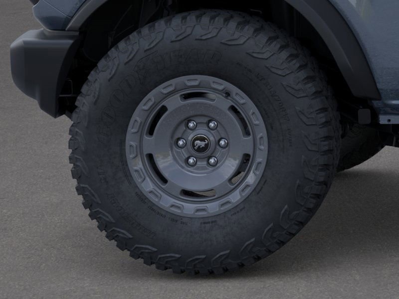2025 Ford Bronco Base Image 9 of 25