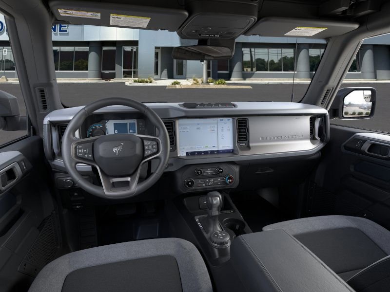 2025 Ford Bronco Base Image 16 of 25