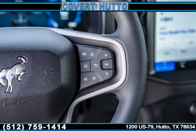 Vehicle image 19 of 28