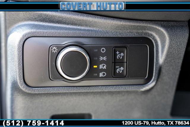 Vehicle image 12 of 28