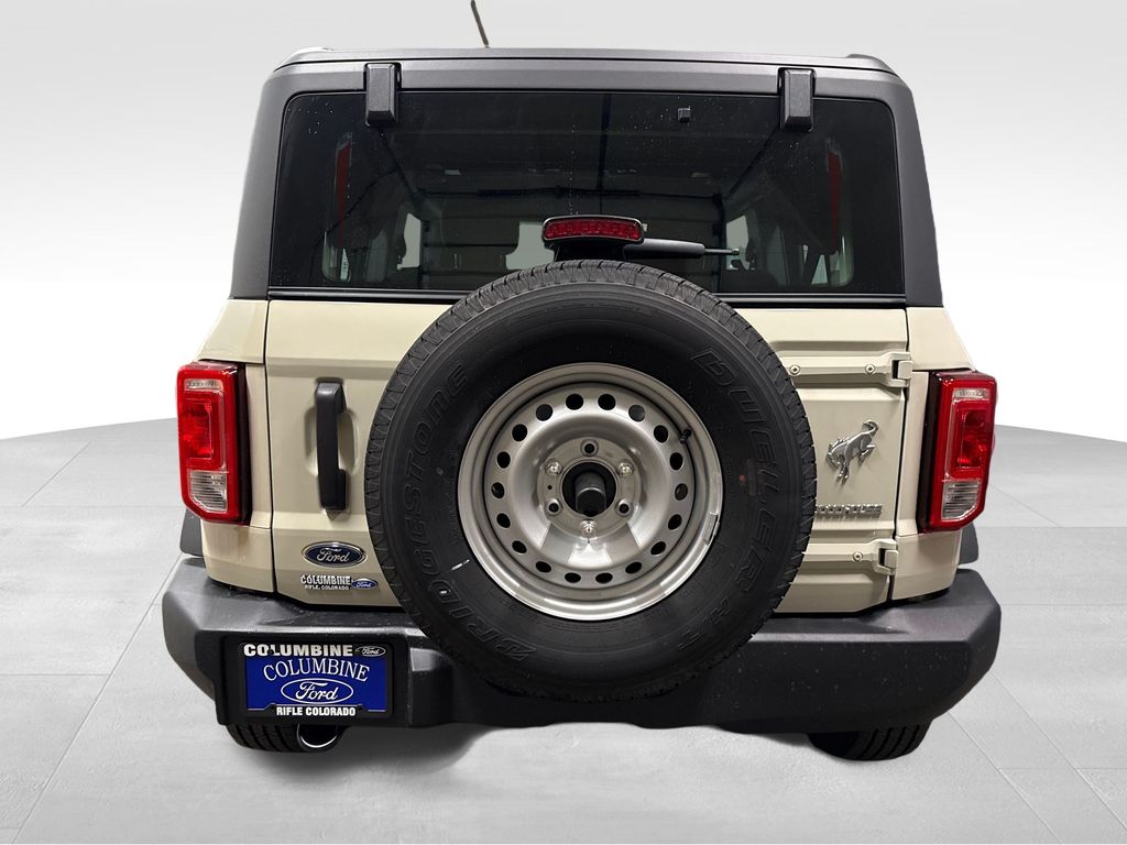 2025 Ford Bronco Base Image 22 of 24