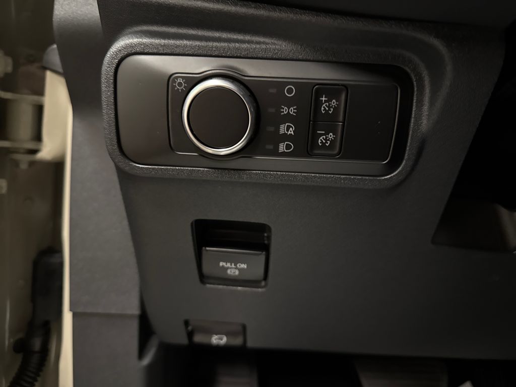 2025 Ford Bronco Base Image 23 of 24