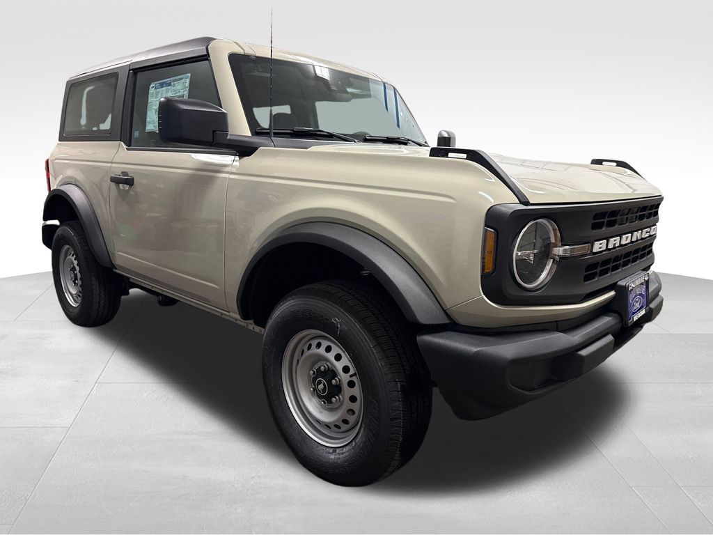 2025 Ford Bronco Base Image 1 of 24