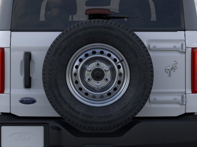 2025 Ford Bronco Base Image 10 of 25