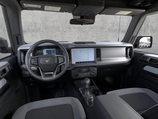 2025 Ford Bronco Base Image 16 of 25