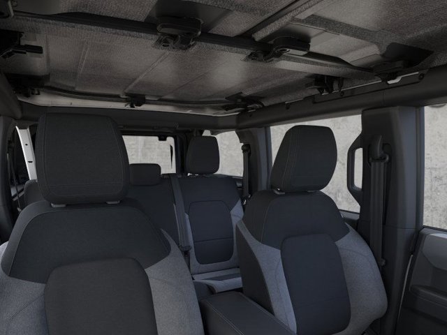 2025 Ford Bronco Base Image 12 of 25