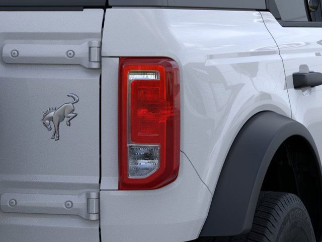 2025 Ford Bronco Base Image 24 of 25