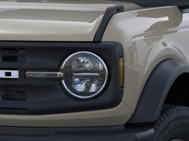 2025 Ford Bronco Base Image 20 of 25