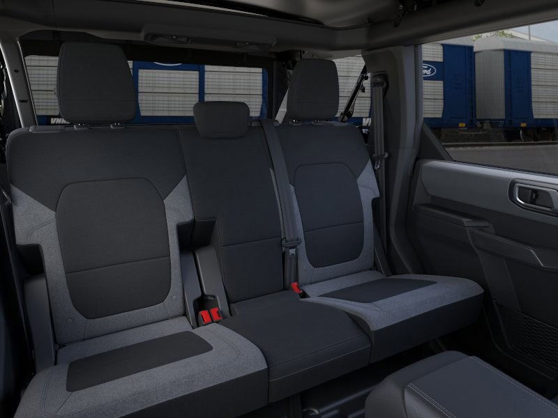 Vehicle image 11 of 25