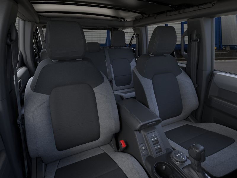 Vehicle image 10 of 25