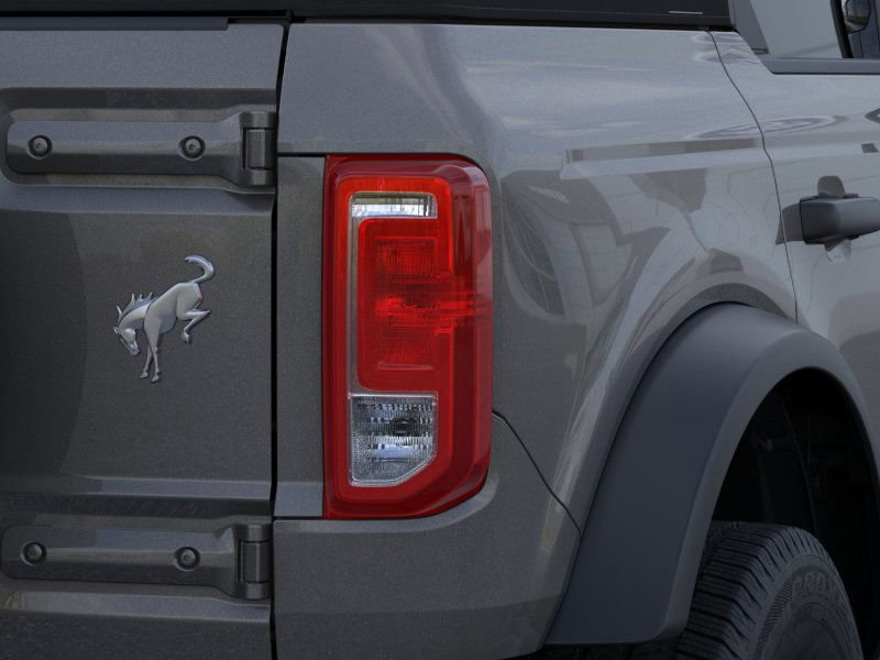 Vehicle image 23 of 25