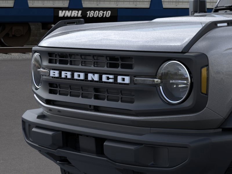 Vehicle image 19 of 25
