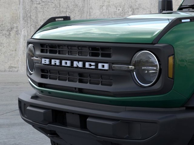 2025 Ford Bronco Base Image 23 of 25