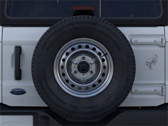 2025 Ford Bronco Base Image 10 of 25