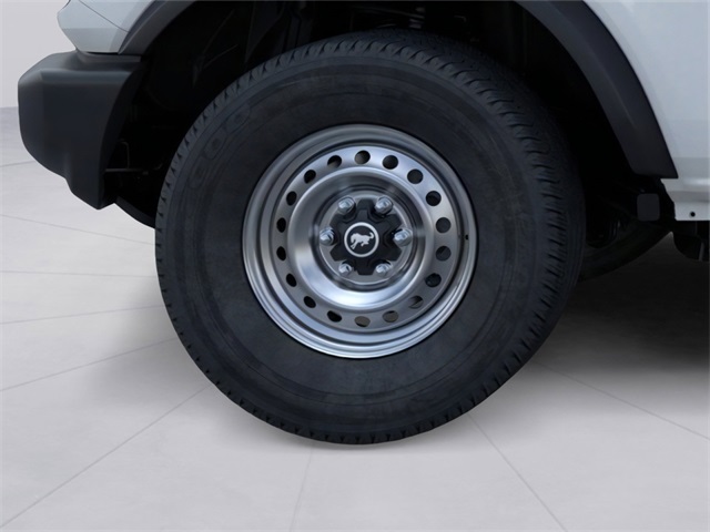 2025 Ford Bronco Base Image 9 of 25