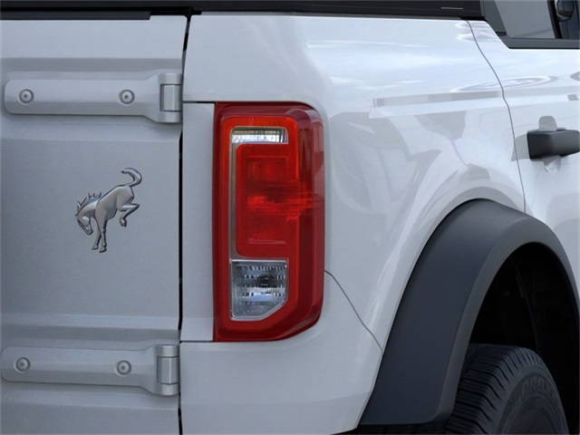 2025 Ford Bronco Base Image 22 of 25