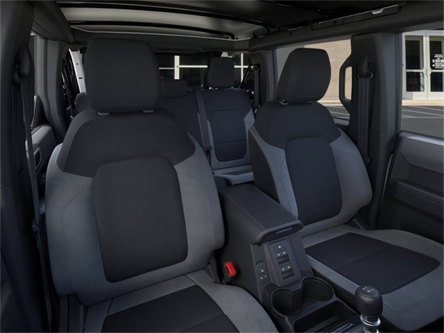 2025 Ford Bronco Base Image 11 of 25