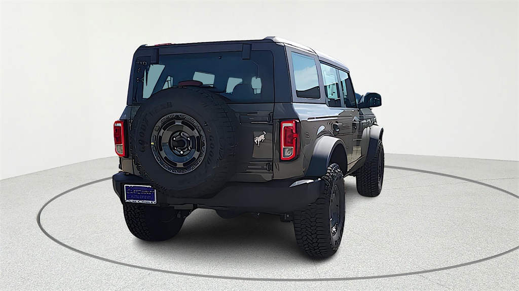 2025 Ford Bronco Base Image 5 of 31