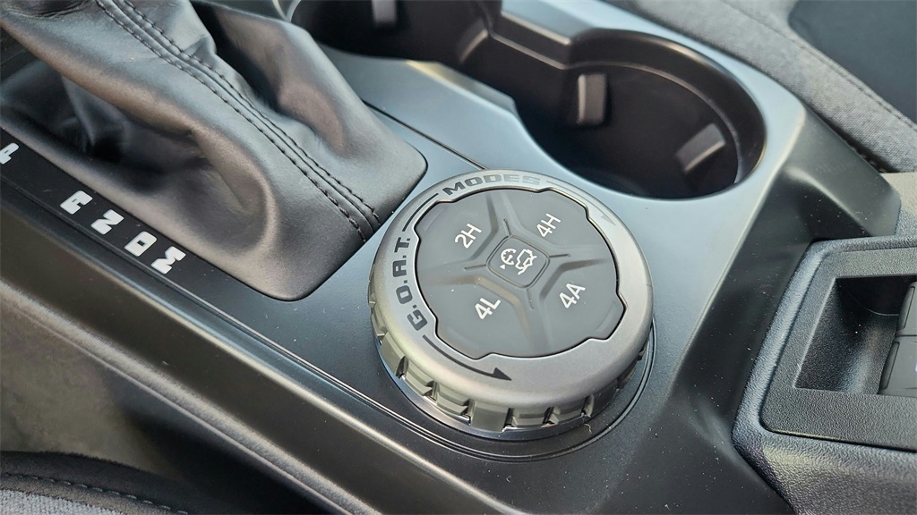 2025 Ford Bronco Base Image 22 of 31