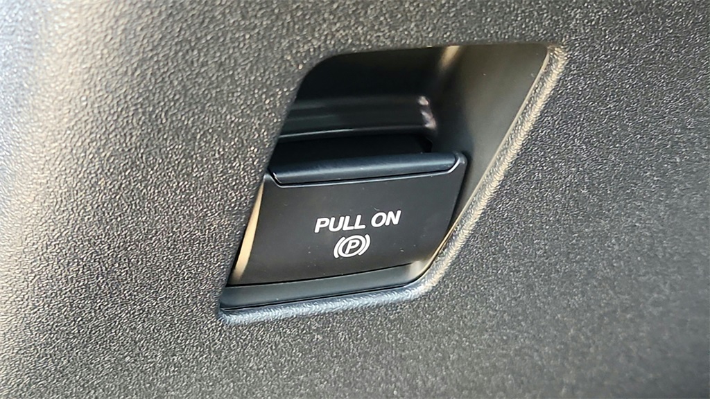 2025 Ford Bronco Base Image 21 of 31