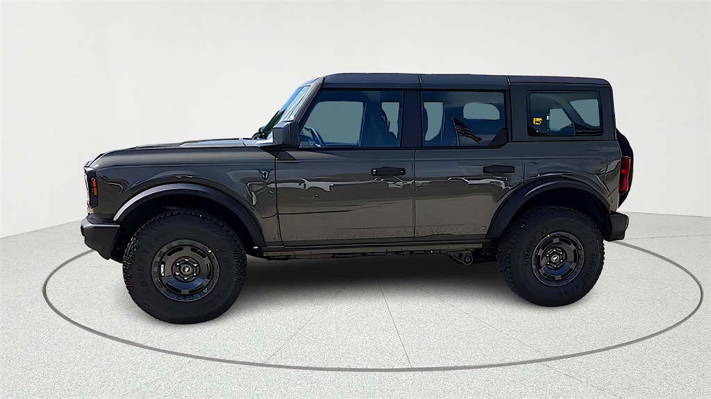2025 Ford Bronco Base Image 8 of 31