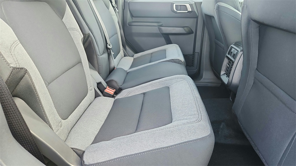 2025 Ford Bronco Base Image 10 of 31