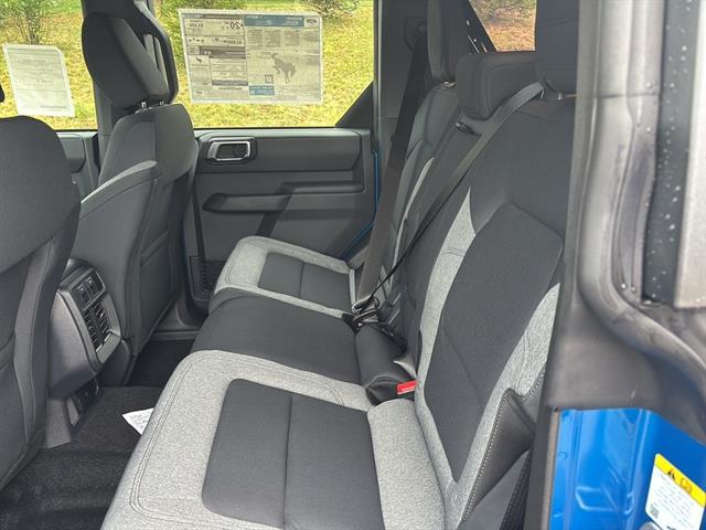 2025 Ford Bronco Base Image 11 of 26