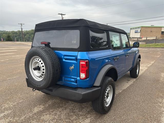 2025 Ford Bronco Base Image 5 of 26