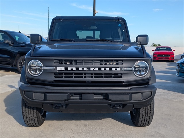 2025 Ford Bronco Big Bend Image 2 of 16