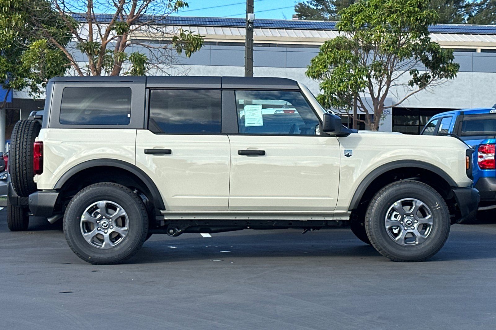 2025 Ford Bronco Big Bend Image 5 of 28