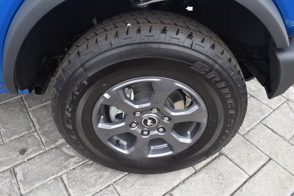 Vehicle image 8 of 22