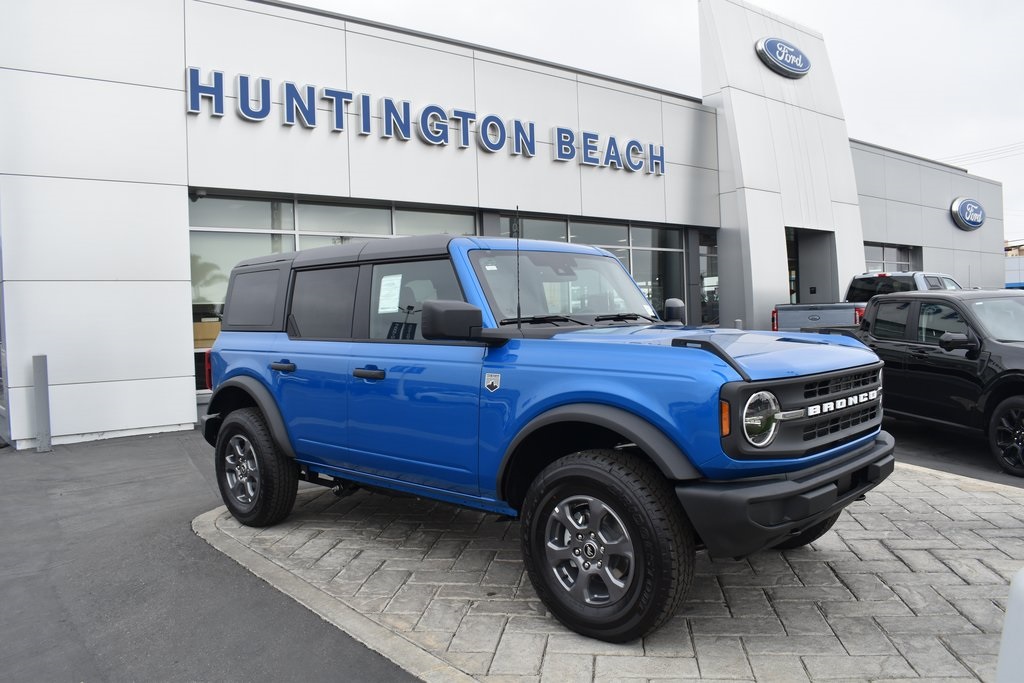 Vehicle image 3 of 22