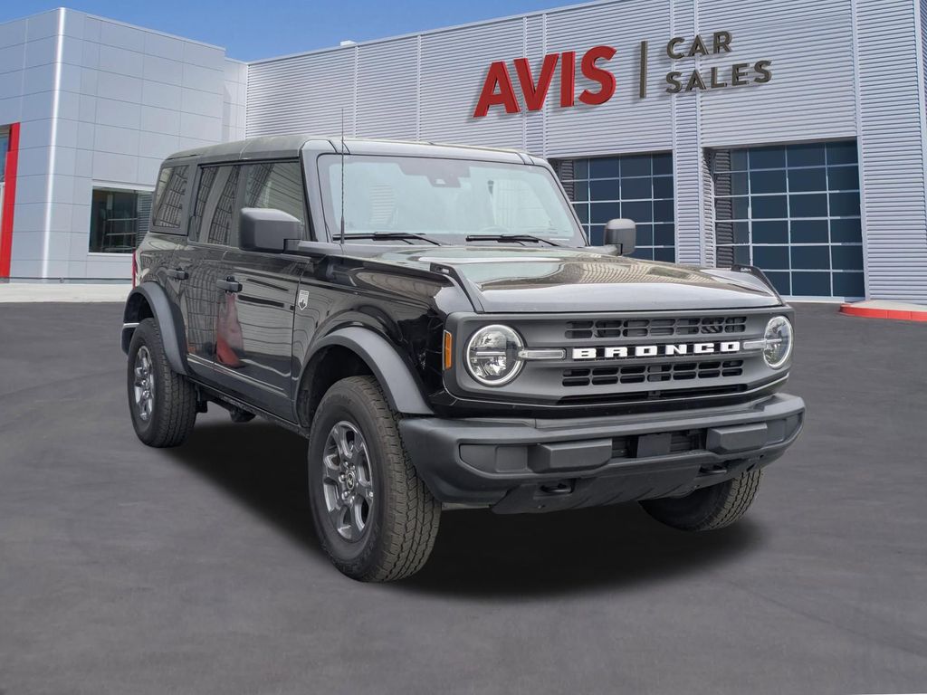 2025 Ford Bronco Big Bend Image 3 of 35