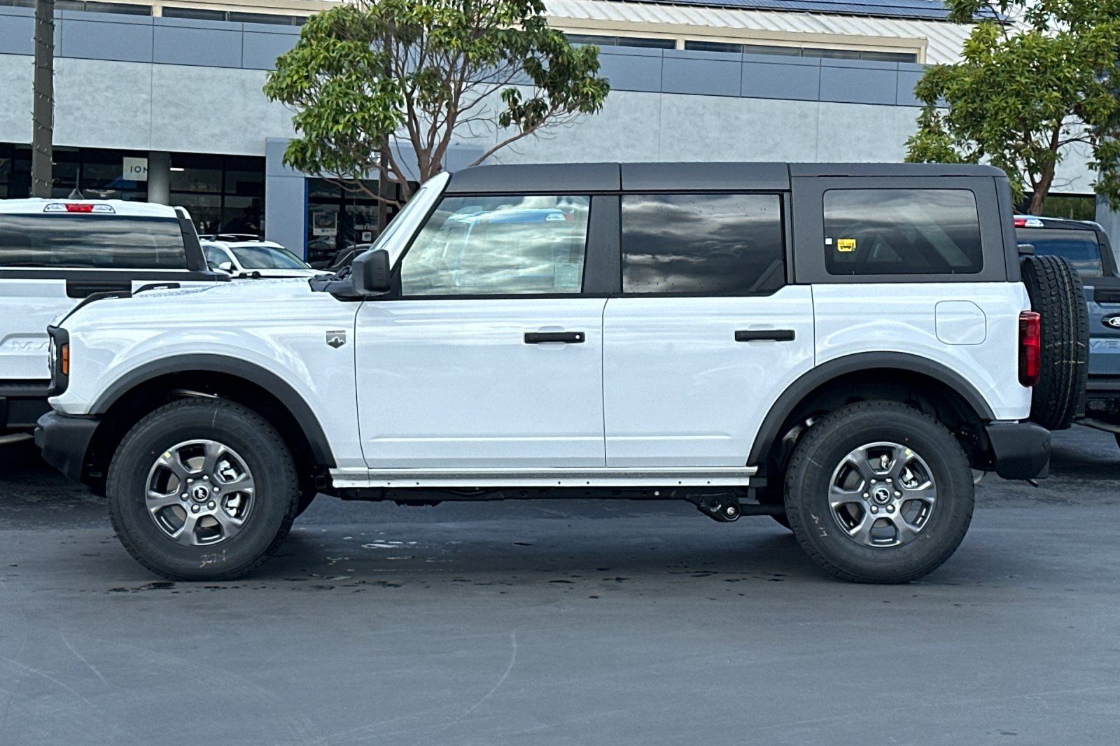 2025 Ford Bronco Big Bend Image 5 of 28
