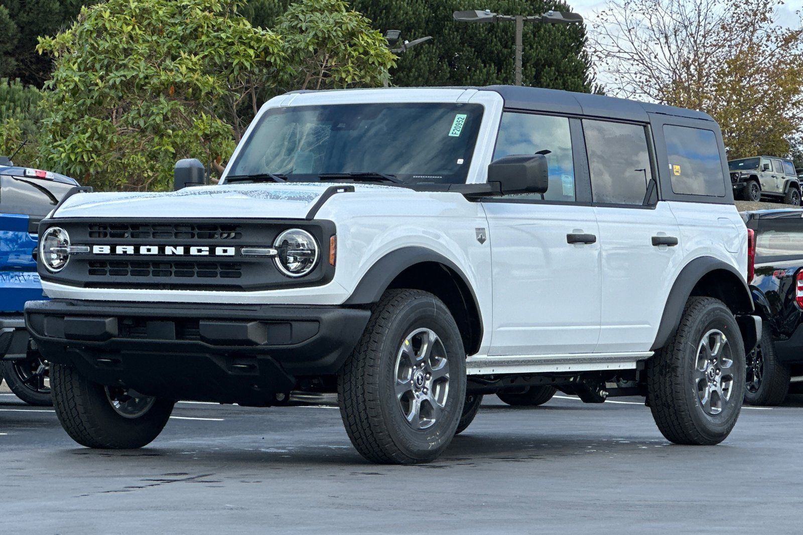 2025 Ford Bronco Big Bend Image 8 of 28