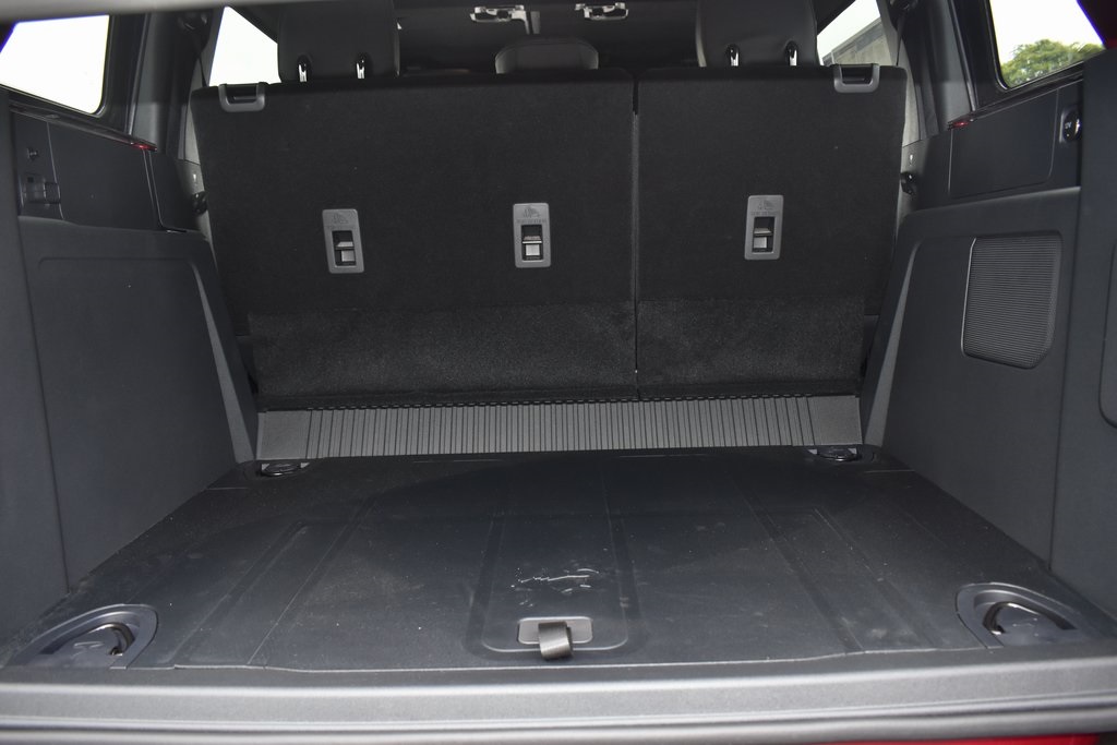 Vehicle image 8 of 22