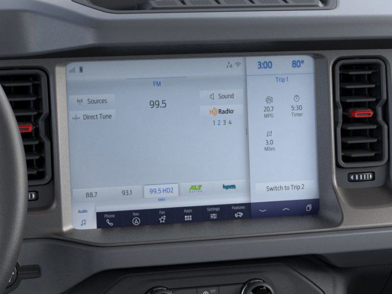 Vehicle image 18 of 25
