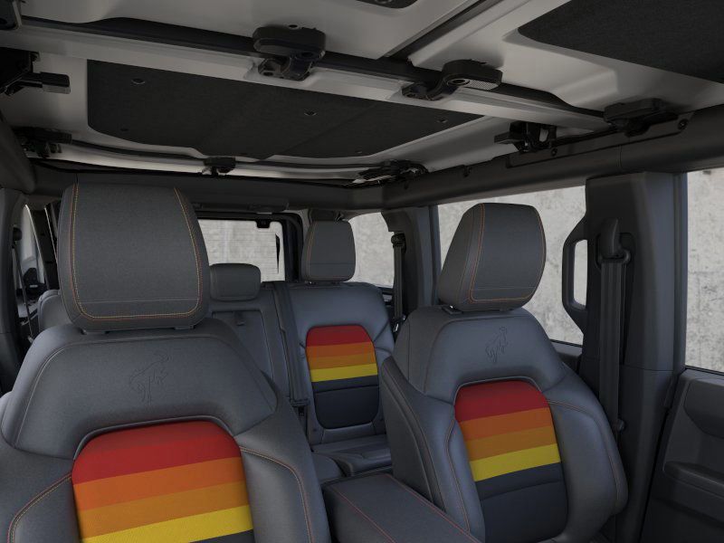 Vehicle image 13 of 25