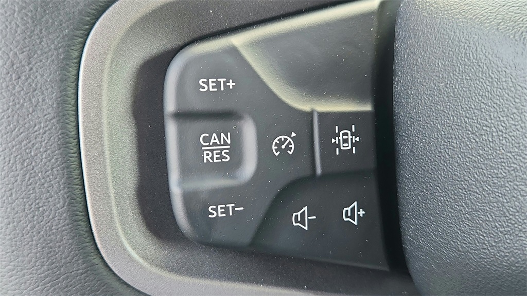 2025 Ford Bronco Outer Banks Image 28 of 35